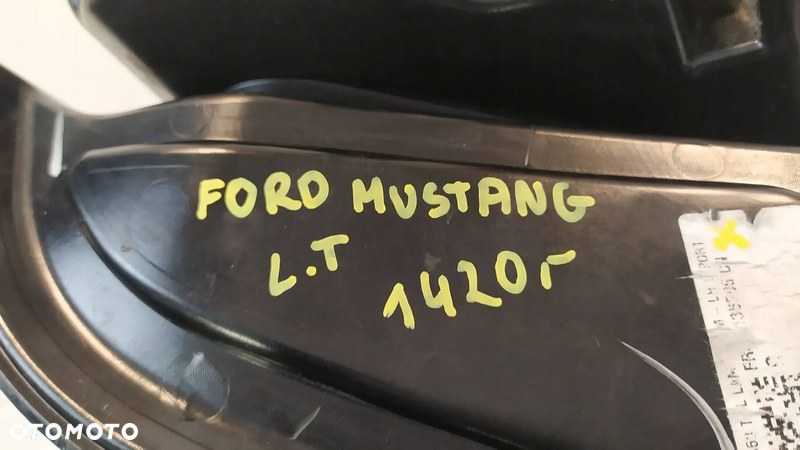 LAMPA TYŁ LEWA TYLNA Ford Mustang V - 2