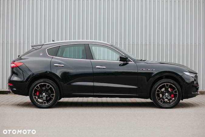 Maserati Levante Q4 - 3