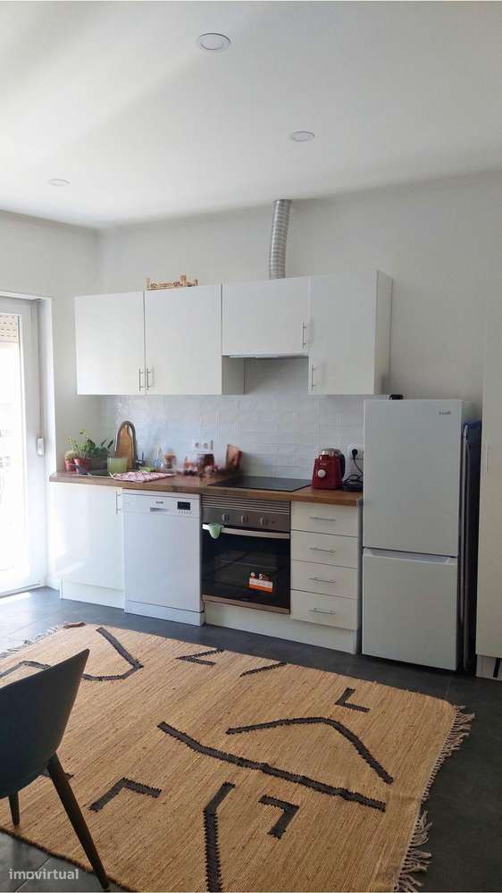 T1 luminoso em Arroios prédio com elevador-8