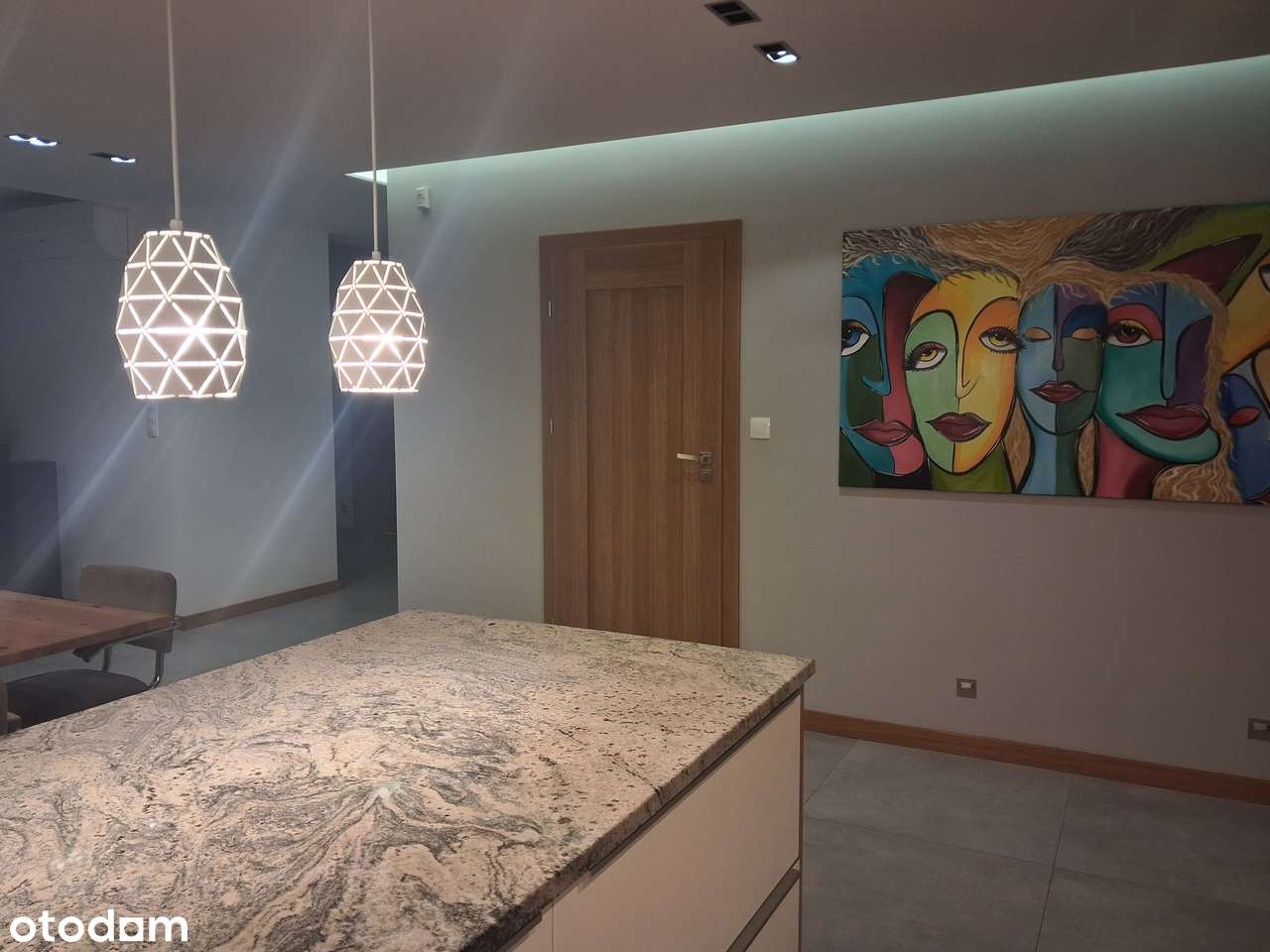 Przestronny dom 178 m2 z ogrodem – idealne miejsce dla rodziny! - Pełny obrazek: 4/10