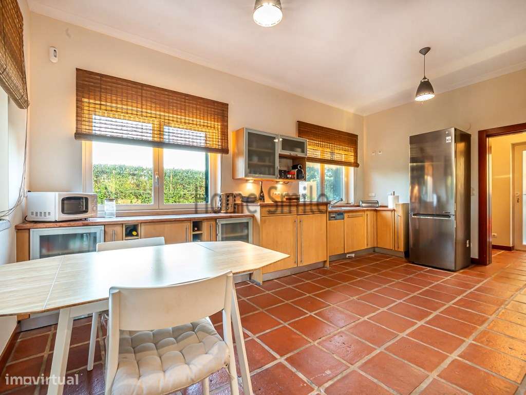 MORADIA LUXO STO ESTEVÃO. PISCINA. GARAGEM. COURT TÉNIS-18