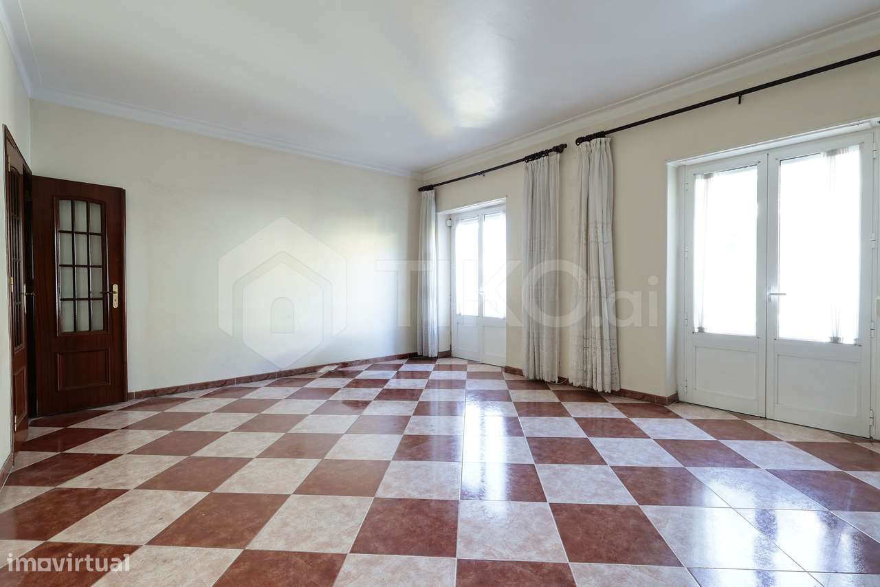 APARTAMENTO T2 na Venteira-Amadora | Excelente localização-3
