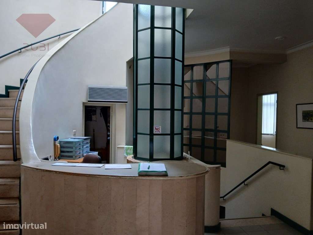 Edifício Comercial no Bairro do Salgado - Grande imagem: 5/60