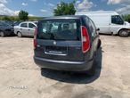 Dezmembrez piese Skoda Roomster - 3