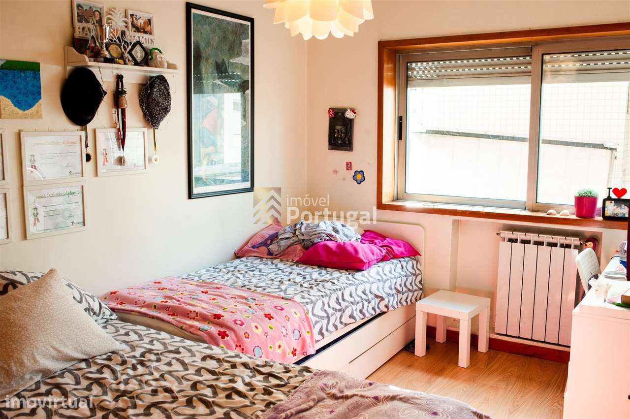 Apartamento T3 com terraço e churrasqueria-22