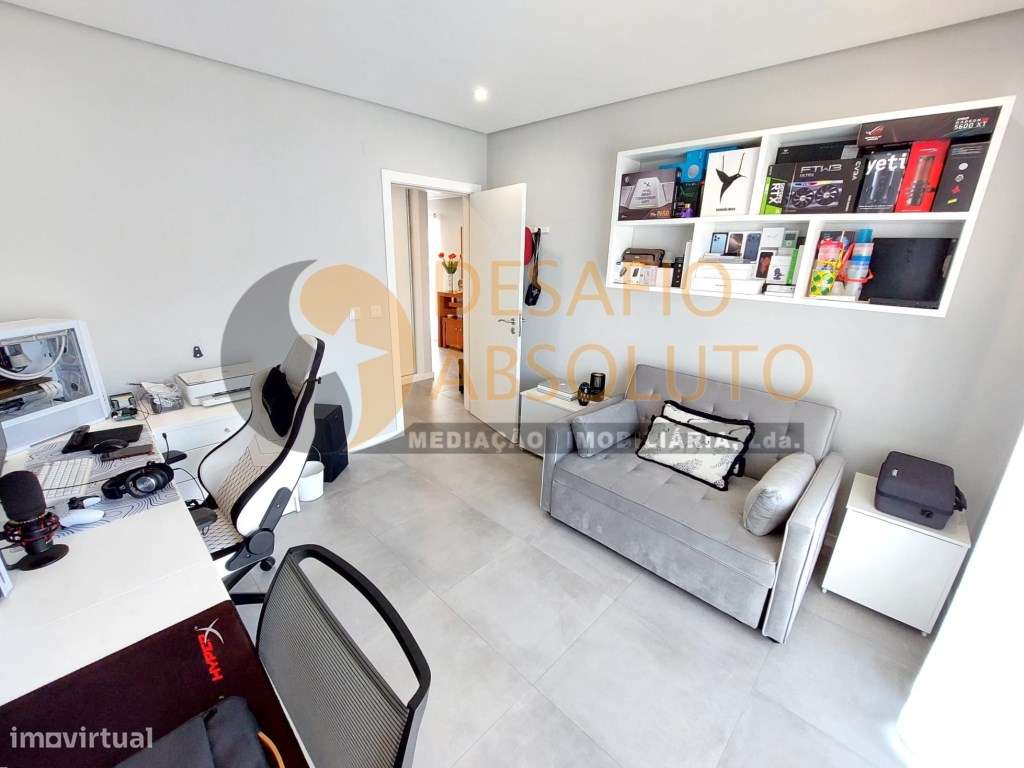Moradia Geminada T4 + Anexo T0. Boa Água III - Quinta do Conde-18
