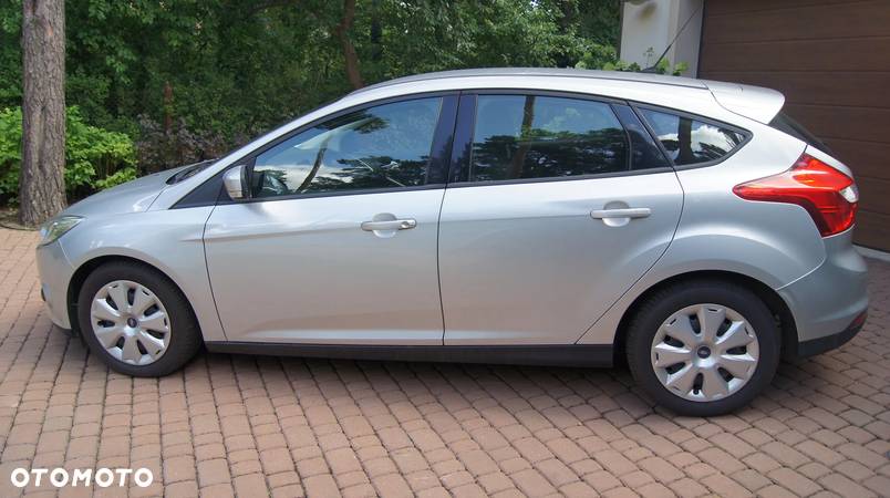 Ford Focus 1.6 Ambiente - 13