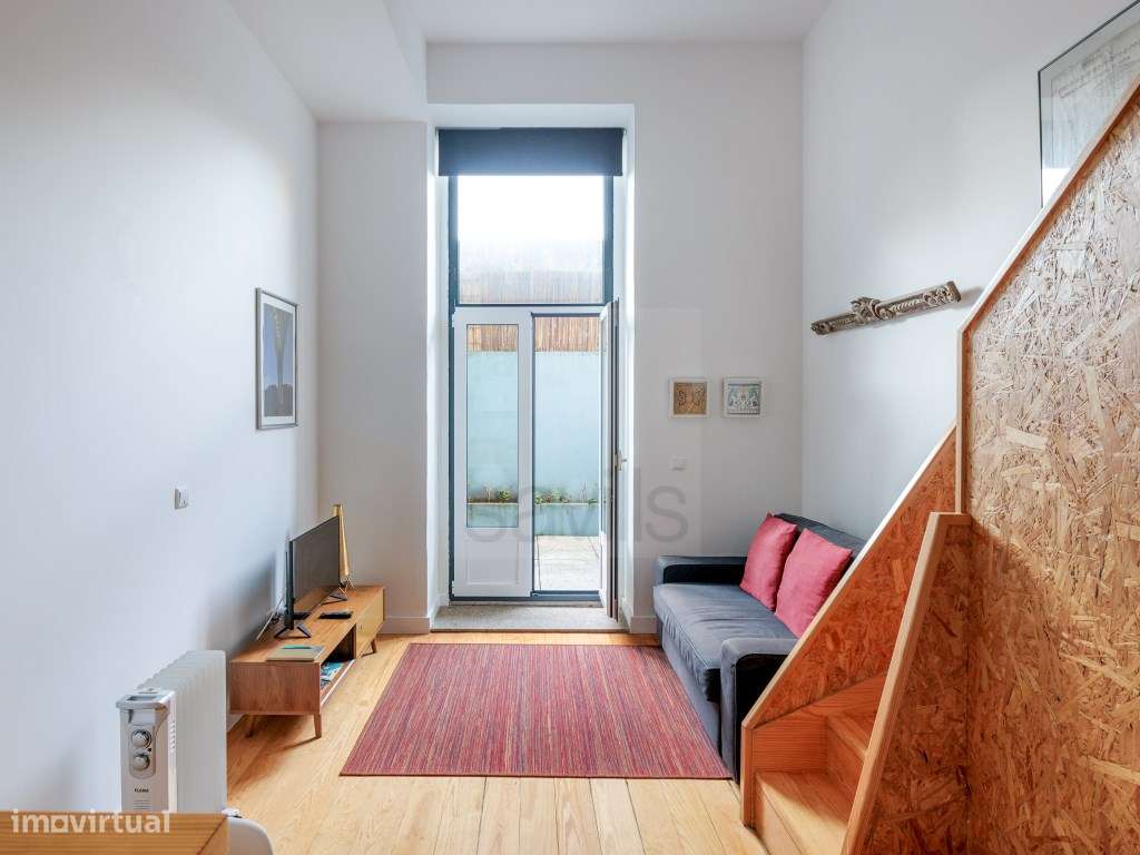 Apartamento T0 com terraço na baixa do Porto - Grande imagem: 4/24