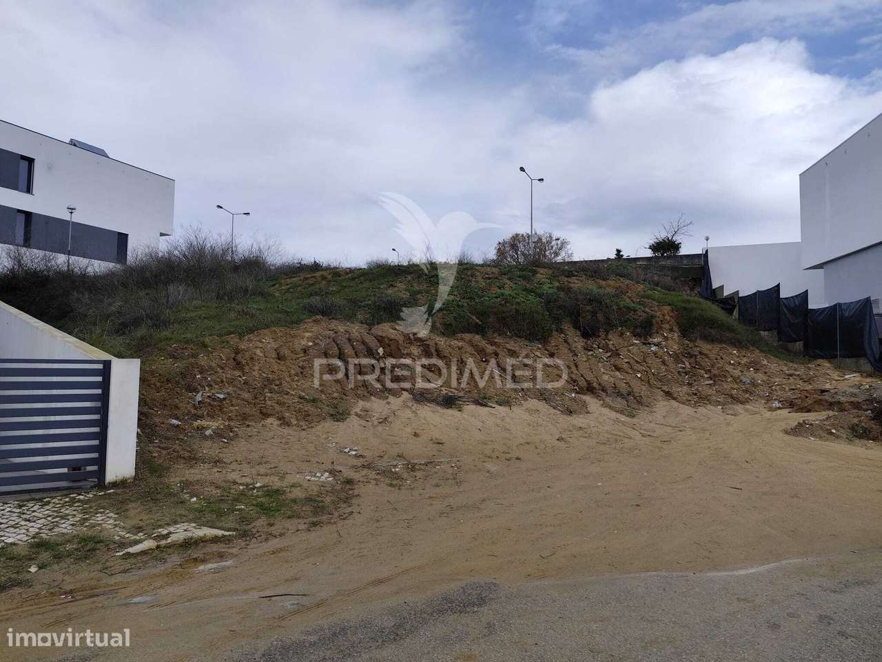 Terreno com projecto aprovado - Grande imagem: 5/14