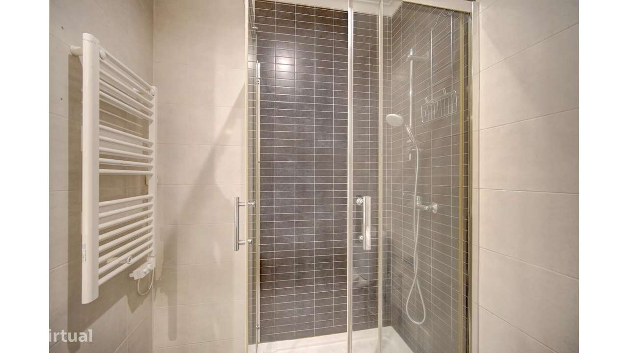 Apartamento T3 em Lisboa com terraço-30