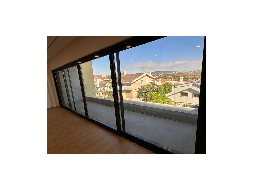 Moradia V5 no centro de Loures-38