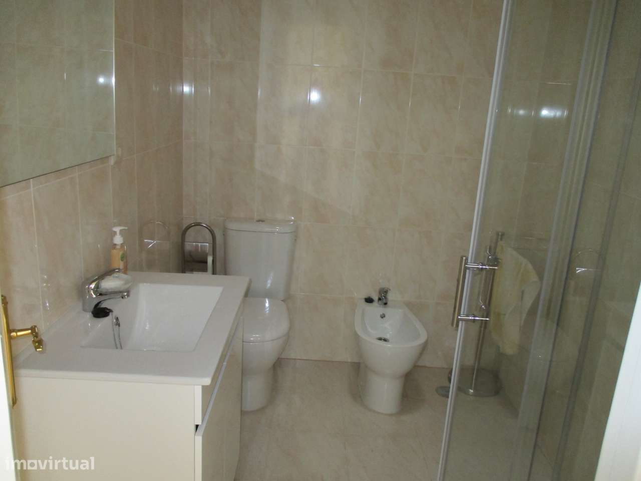 Quarto menina estudantes Belas Artes - Grande imagem: 4/14