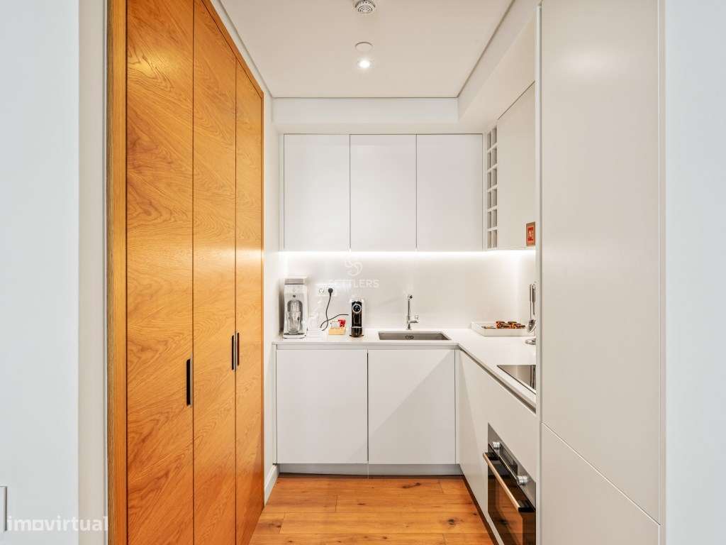 Apartamento T2 em Hotel de 5* em Lisboa-5