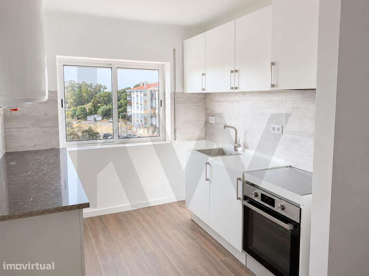 Apartamento T3, Amora, Seixal-9