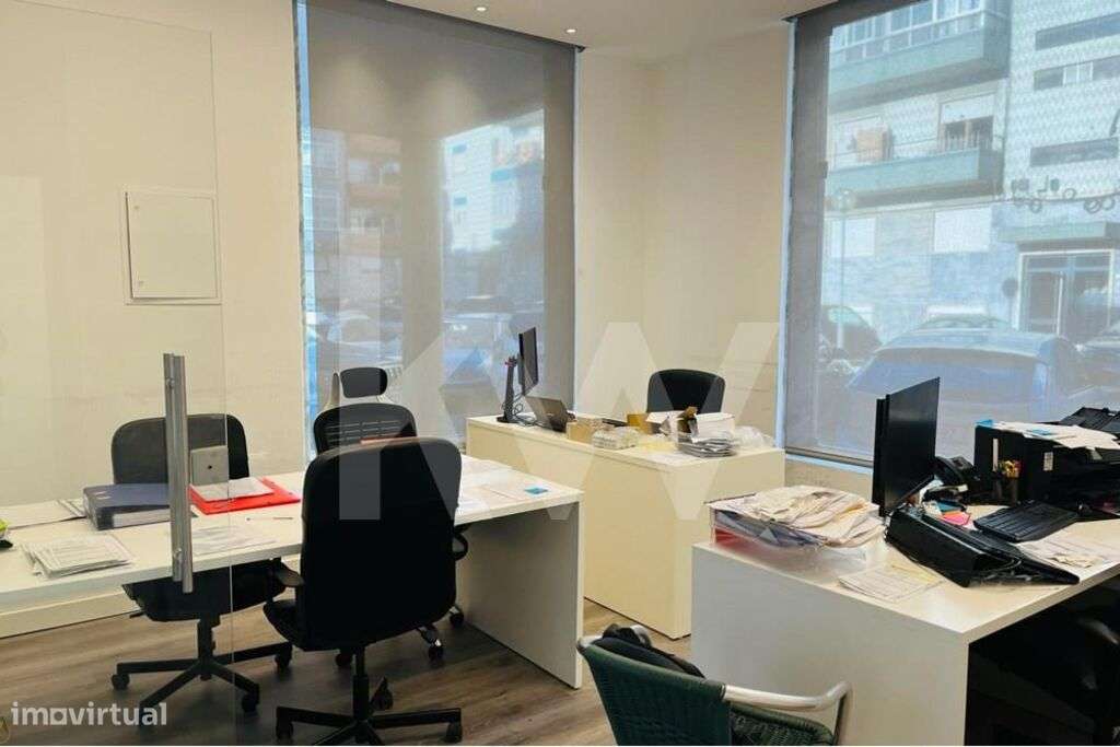 Espaço comercial e arrecadação em Odivelas - Grande imagem: 1/13