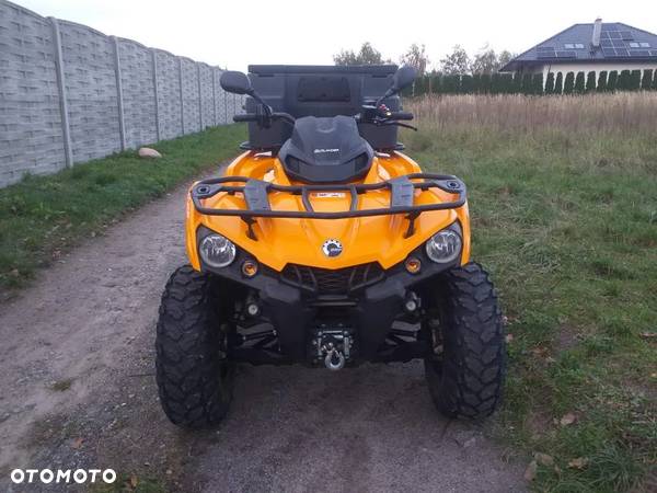 Can-Am Outlander - 2