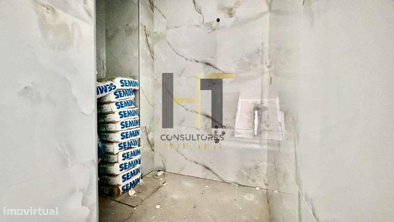 Moradia T3 | Suíte | Logradouro exterior | Varandas | Folgosa – Mai-34