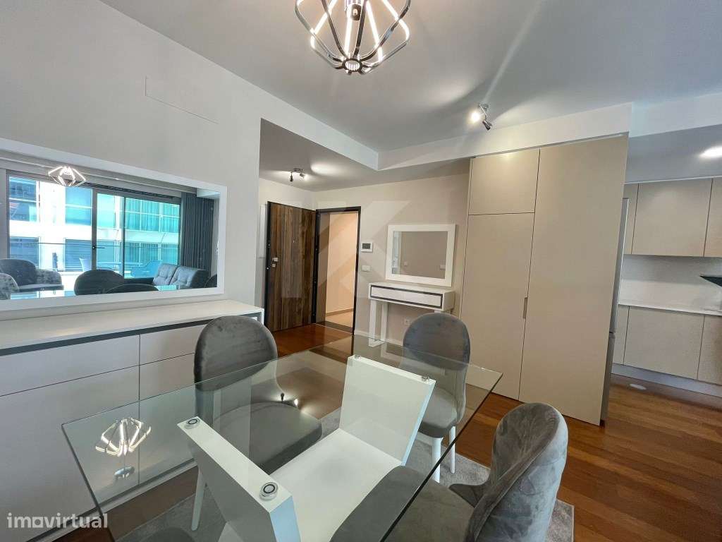 Apartamento T1 Novo e Mobilado no Centro do Funchal - Grande imagem: 5/23