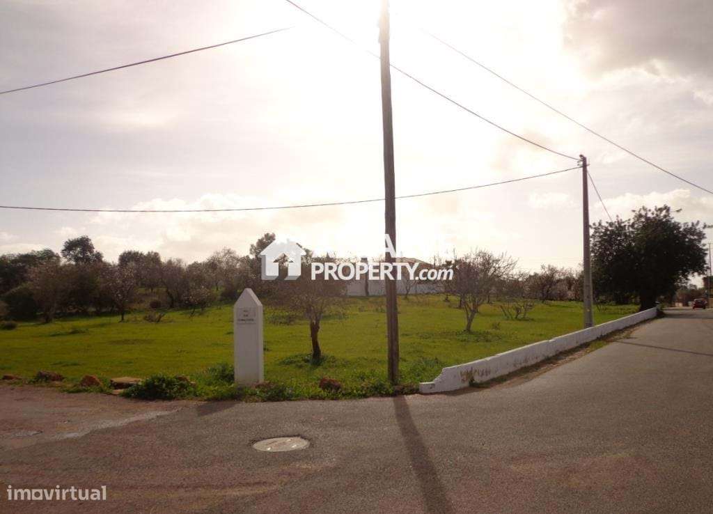 Lote de terreno no centro de Almancil, Algarve - Grande imagem: 3/18
