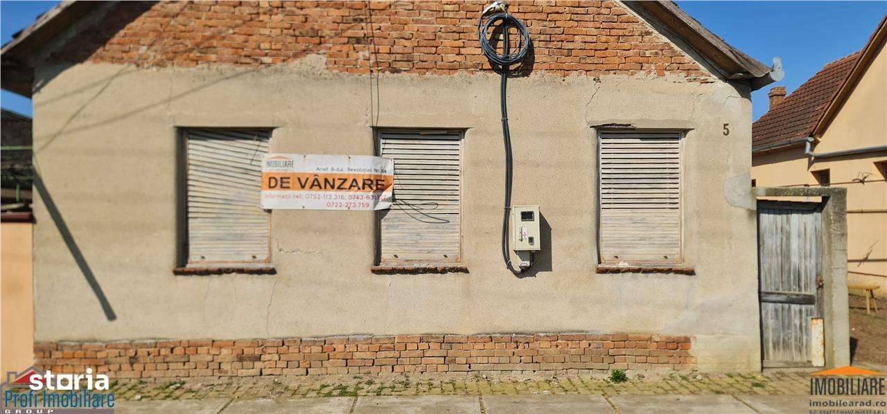 Teren 1270mp cu Casa in Santana, necesita amenajaredemolare-3