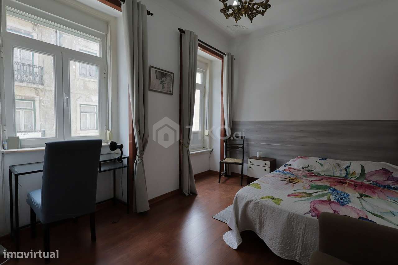 T3 EM ARROIOS – OPORTUNIDADE PARA ARRENDAMENTO A ESTUDANTES (4 A 5 QUA-0