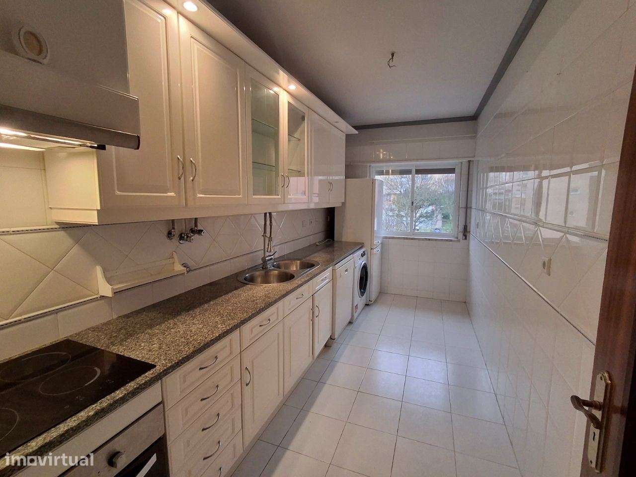 RD120 | T1 em São Marcos, cozinha equipada, excelentes áreas-0