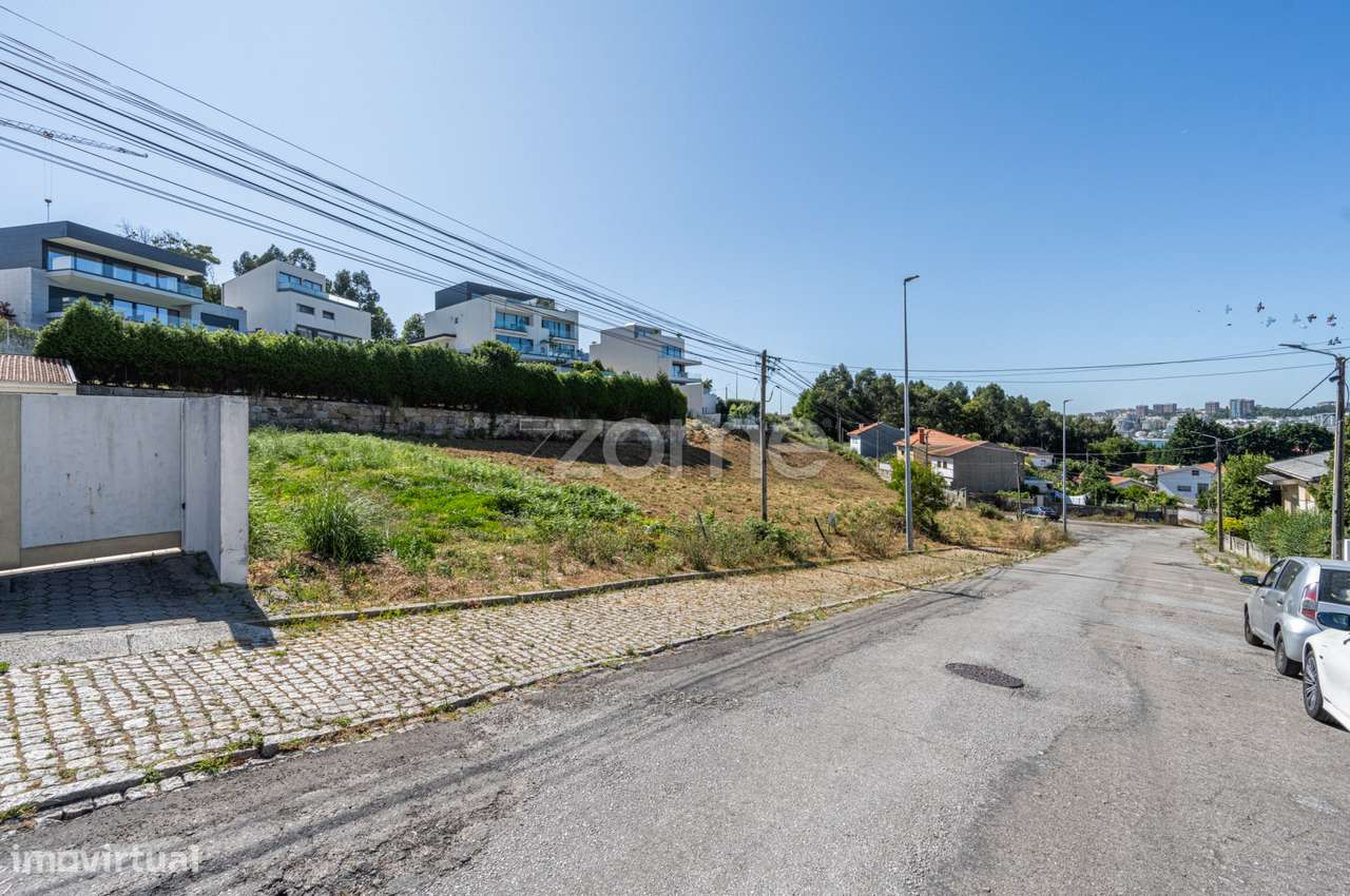 Lote de Terreno para construção em Canidelo a 600m da Praia - Grande imagem: 3/20