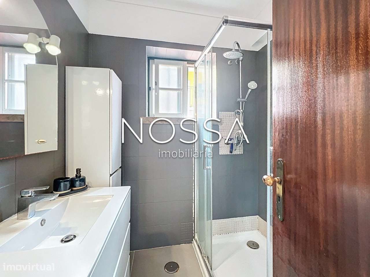 Moradia Bi-familiar | Renovada | Piscina | Caldas Rainha-43