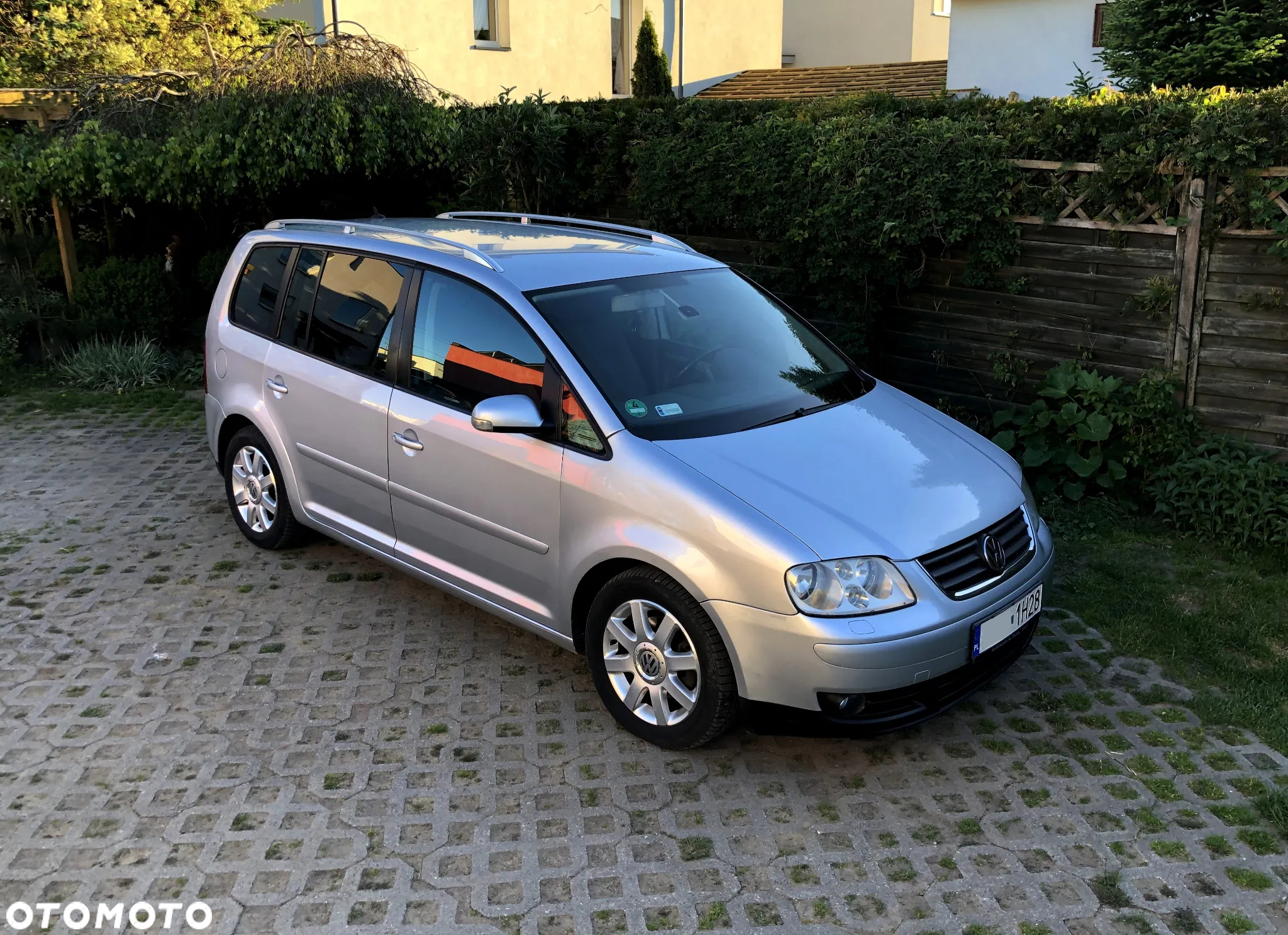 Volkswagen Touran 1.9 TDI Highline - 4