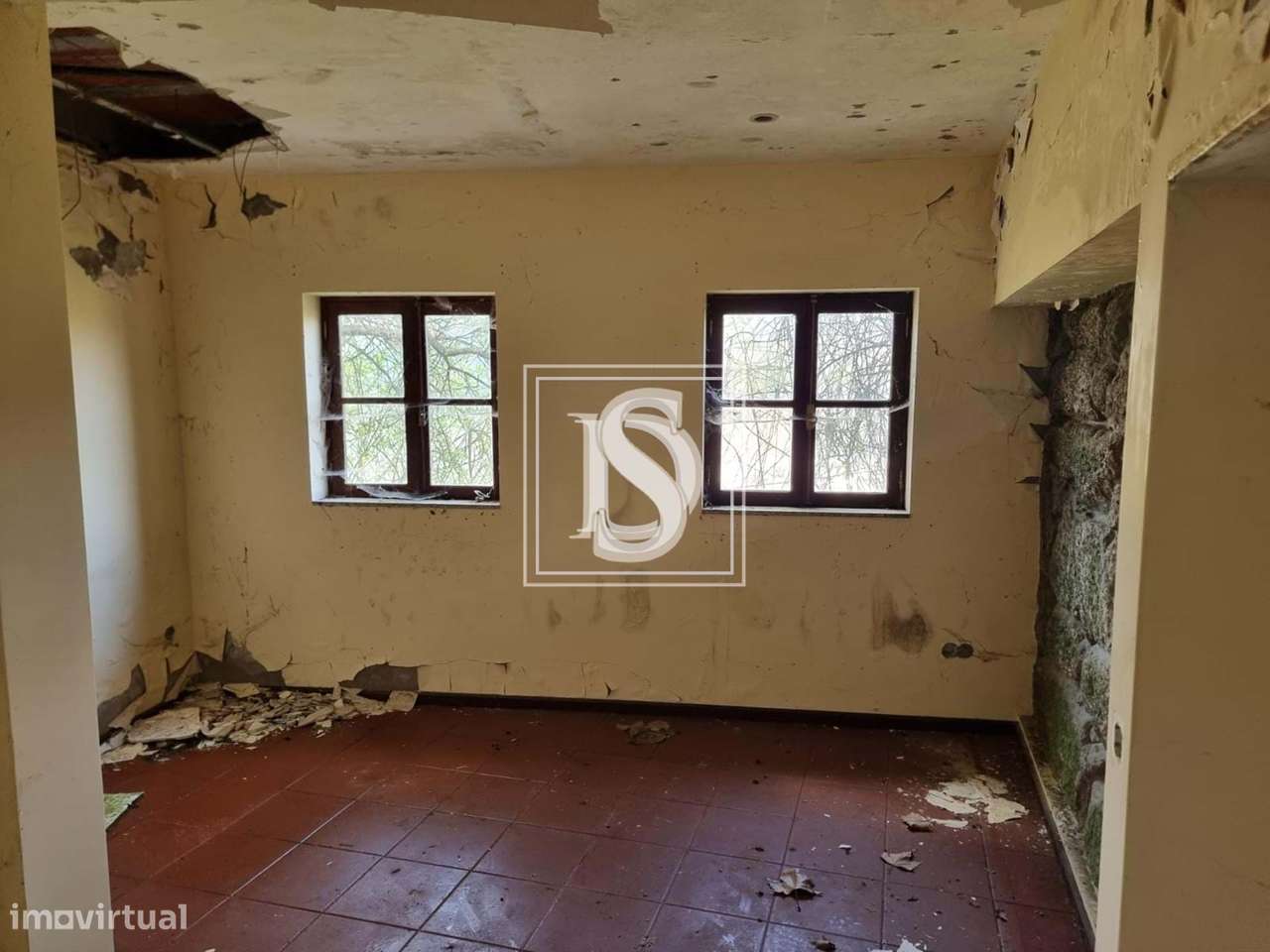 Moradia Isolada T3 em Parada do Bouro-8