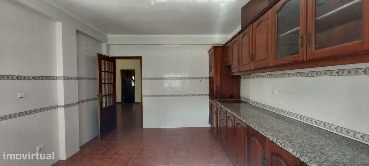 Moradia em Marinha Grande, Moita-8