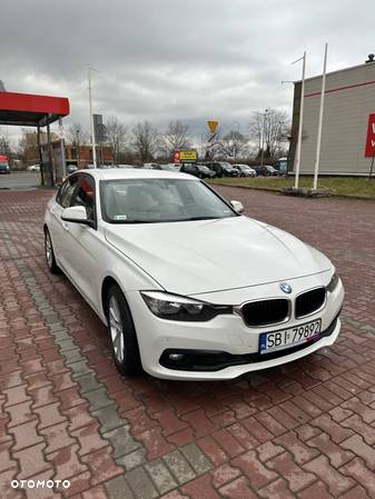 BMW Seria 3 320i Luxury Line - 6