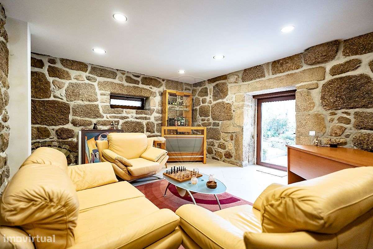 Moradia T6 para venda - Grande imagem: 4/33