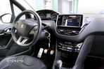 Peugeot 208 120 VTI Intuitive - 11
