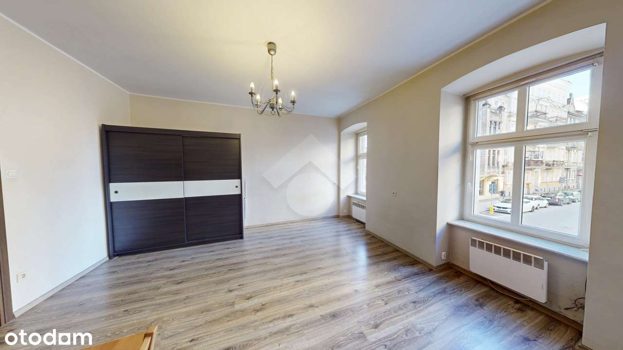 Rozkładowe mieszkanie w kamienicy - Inwestycja-1