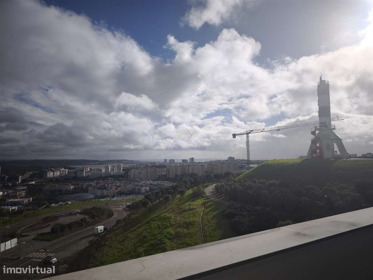 Elegância e Conforto em Carnaxide: T2 com Varandas, 2 Lugares de Garag - Grande imagem: 5/49