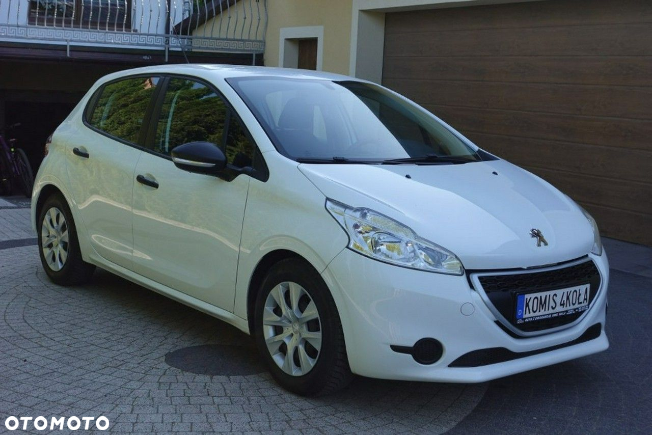 Peugeot 208 - 2