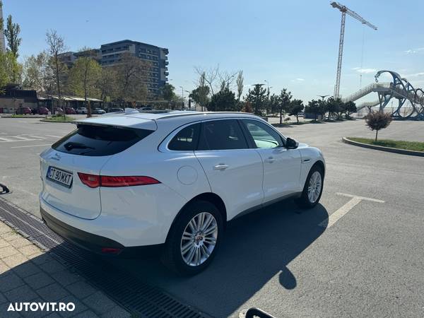 Jaguar F-Pace 20d AWD Aut. Prestige - 8