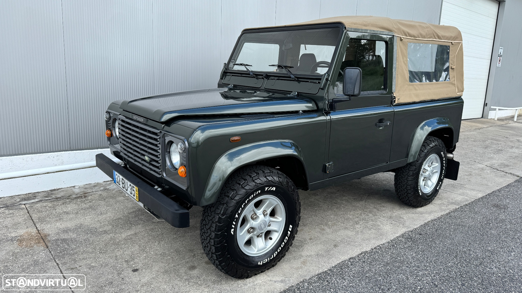 Land Rover Defender 90 SW 2.5 Td5 S - 25