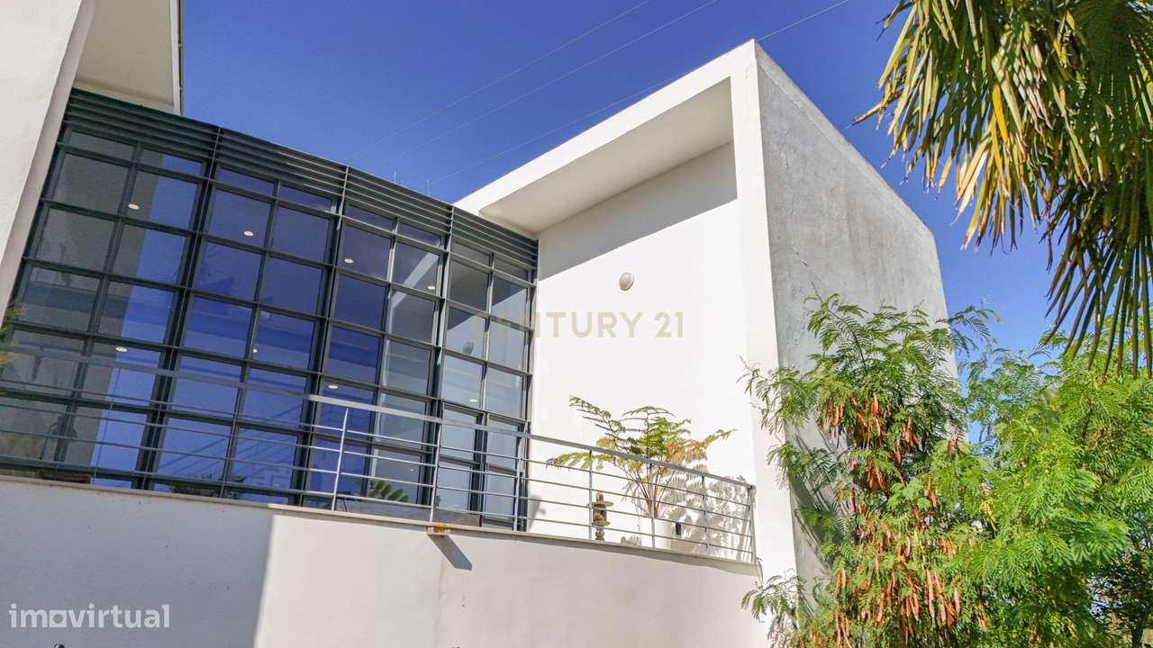 Quinta na Arrábida com moradia T5 de 364 m2 em lote de 13 520 m2 Onde-44
