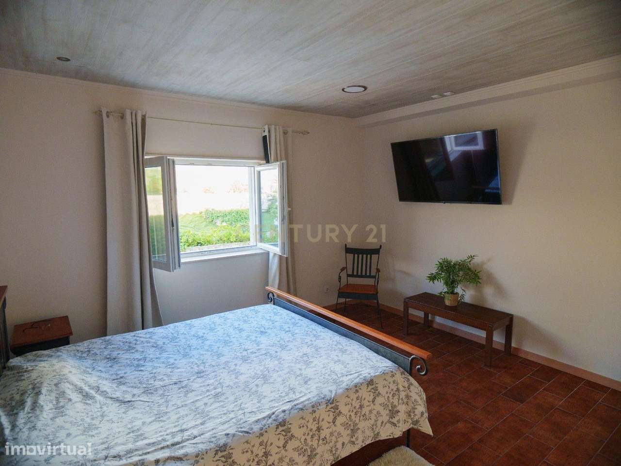 Projeto exclusivo - 2 Moradias  de luxo V4 e V2  em lote de 1080 m2 --31