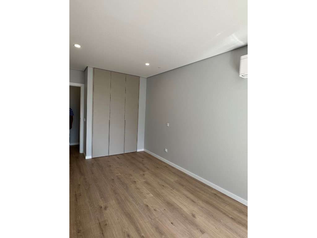 MONTIJO - APARTAMENTO DE LUXO - T4 - 3º. ANDAR Esq. - C/ GARAGEM PE... - Grande imagem: 5/17