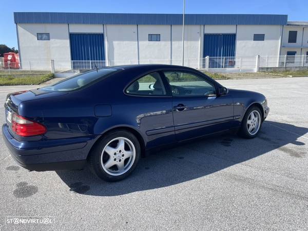 Mercedes-Benz CLK 230 - 6