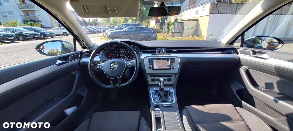 Volkswagen Passat Variant 1.6 TDI (BlueMotion Technology) DSG Comfortline - 4