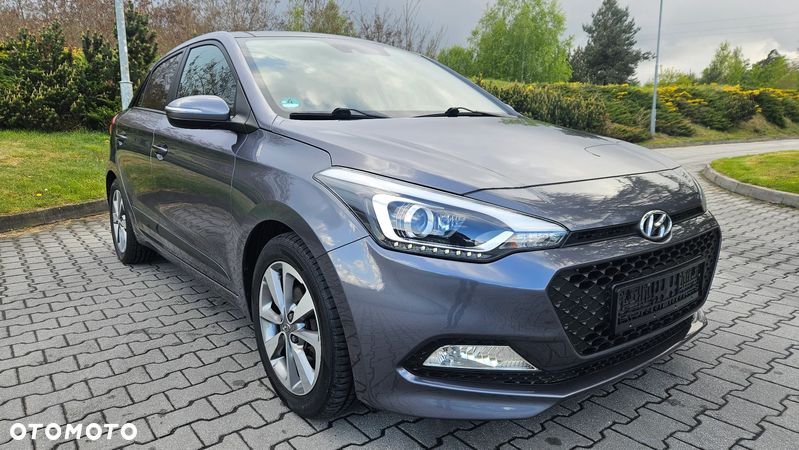 Hyundai i20 1.4 Premium - 1