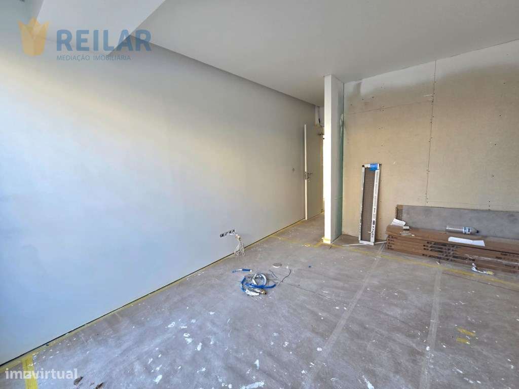 Santa Iria da Azóia - T3 Remodelado-10