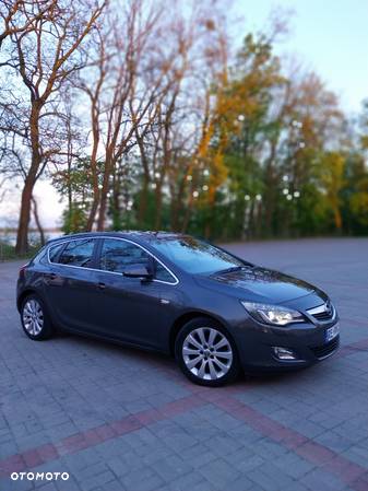 Opel Astra III 1.6 Cosmo - 7