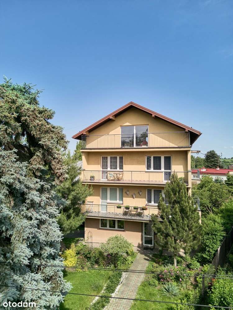 Dom z Widokiem na Wieliczkę Dwa lokale ogród-2