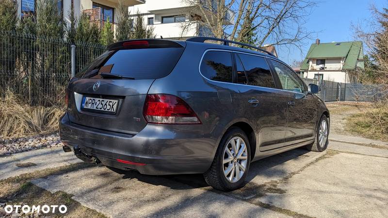 Volkswagen Golf VI 1.6 TDI Comfortline - 11