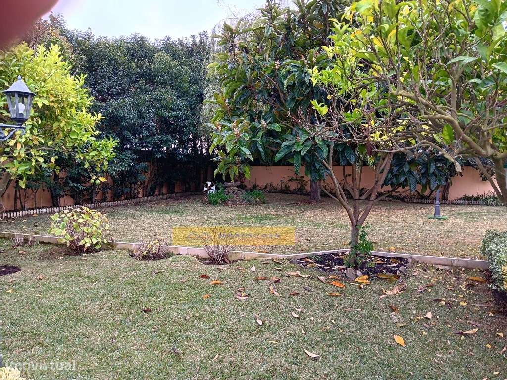 MORADIA DE LUXO V3 COM PISCINA e QUINTA- TERRUGEM-46